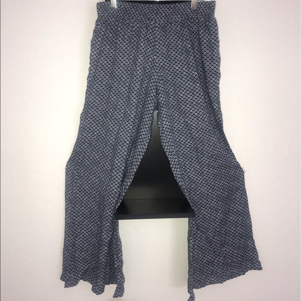 Hollister Floral Pants
